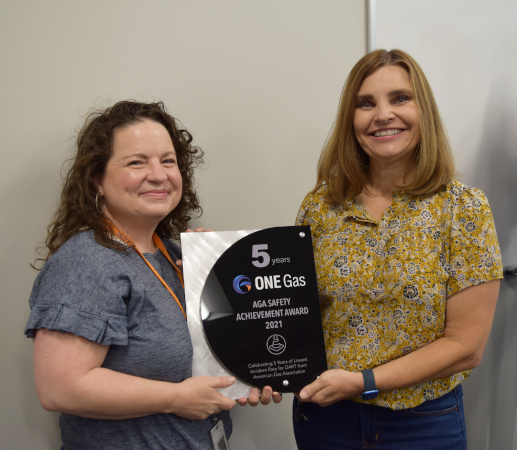 Five Year AGA Safety Award Presented to Texas Gas Service